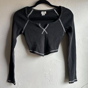 BDG Cropped Thermal Top Black Waffle Knit Y2K Baby Tee Soft Grunge Sz XS‎